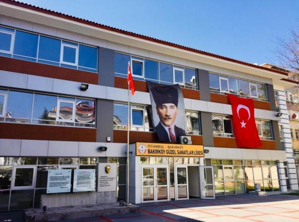 Bakırköy Göksel Baktagir Güzel Sanatlar Lisesi Fotoğrafı